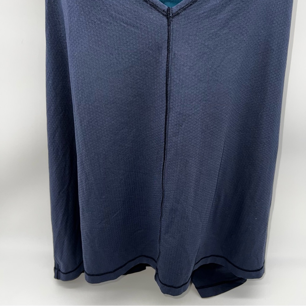 Lululemon Athletica Women’s Deep Blue Tank Top w/Teal Built in Bra-Size 8 - Picture 3 of 10